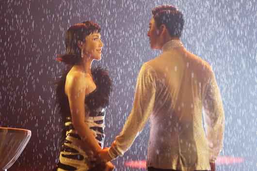 吴莫愁《新舞林大会》舞风曲风再突破 浪漫展现全新自我