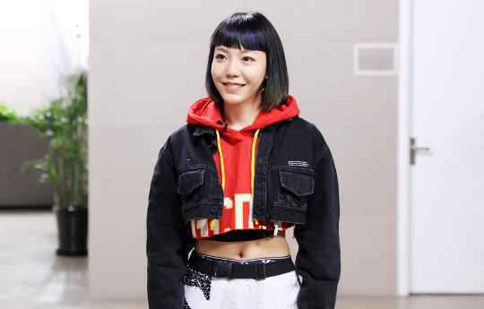 吴莫愁《新舞林大会》舞风曲风再突破 浪漫展现全新自我