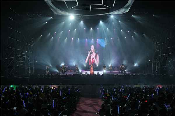 天生歌姬A-Lin声吶世界巡回演唱会成都站