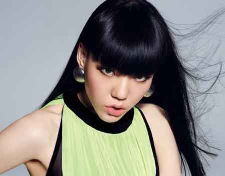 excuse me,这是吴莫愁? 短发发福了变这样!