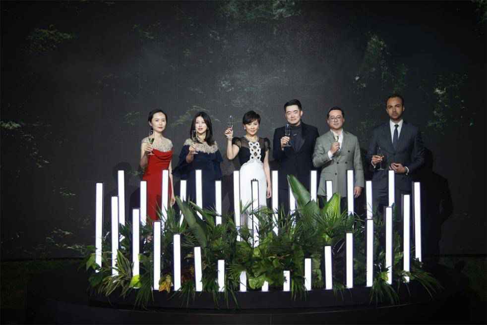 国际影后刘嘉玲、演员朱珠齐聚缦合·北京，缦园大秀星光熠熠