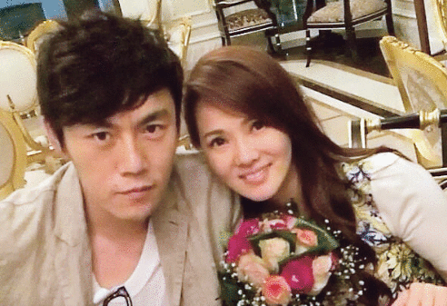 46岁伊能静抽血检查备孕 要为秦昊生孩子