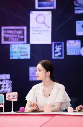 《喜欢你我也是》娜扎自曝拥有惊人财富 沙溢讲述自己的北京爱情