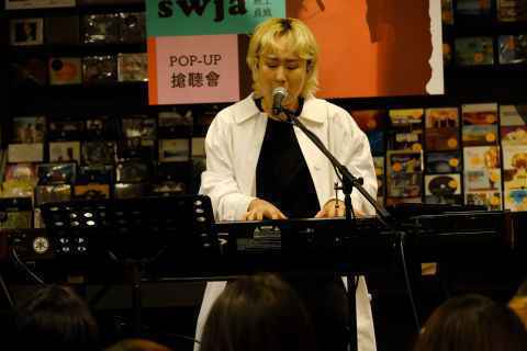 韩媒盛赞此生必听! 鲜于贞娥用玩偶熟记中文名