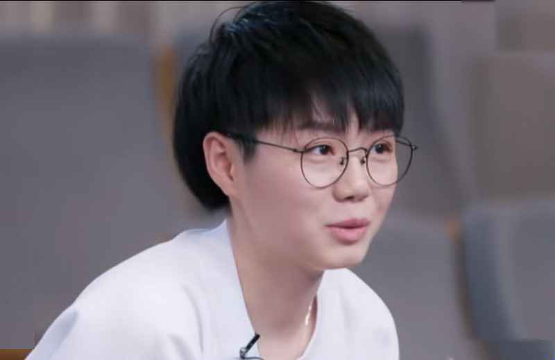 《青春有你2》王欣宇人设全崩,实锤“假笑女孩”,出道遥遥无期?