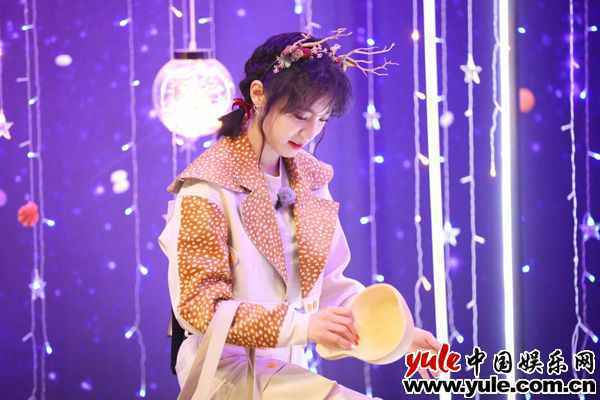 《奔跑吧9》收视五连冠!全员跑进“动物世界”,倡导低碳环保理念