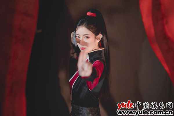 李宇琪个人首张EP《女儿郎》3 李宇琪个人首张EP《女儿郎》即将上线!