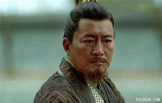 范建陈萍萍都是庆帝发小，为何庆帝不怀疑范建只怀疑陈萍萍？