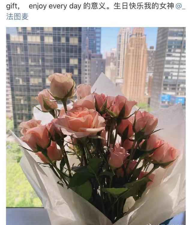 李咏女儿19岁生日晒美照 穿吊带裙露性感曲线