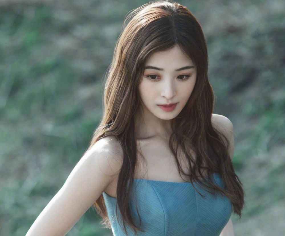 张含韵遭遇低俗代拍 被吓退直喊