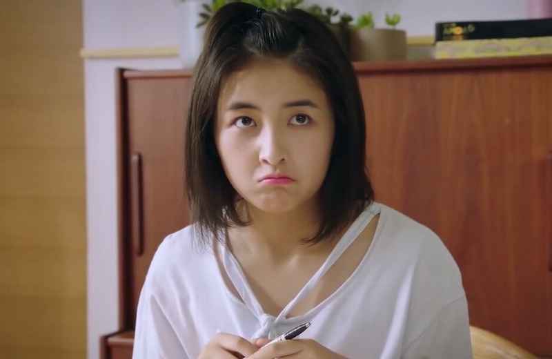 何炅把第一根冰棍居然给了她,太偏心了吧,网友:明目张胆的偏爱