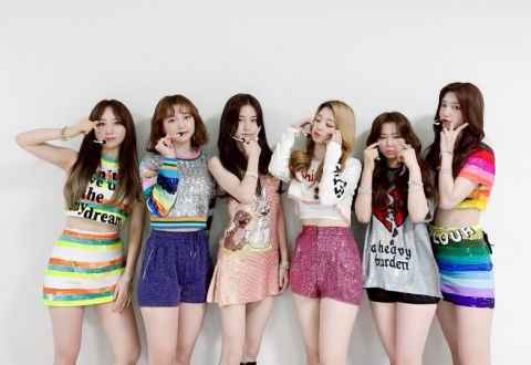 Rocket Punch 全力活跃 首场见面会今晚售票！