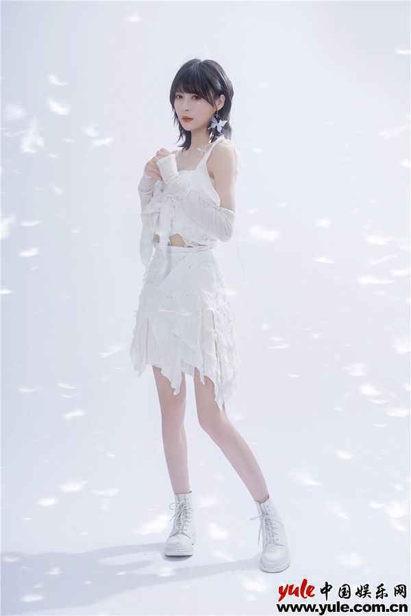 《金曲青春》SNH48带来治愈版《追光者》 诉说逐梦心声