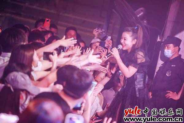 《当我们再一起》巡演完美收官，丁当感性总结“老友重聚、新友相识”