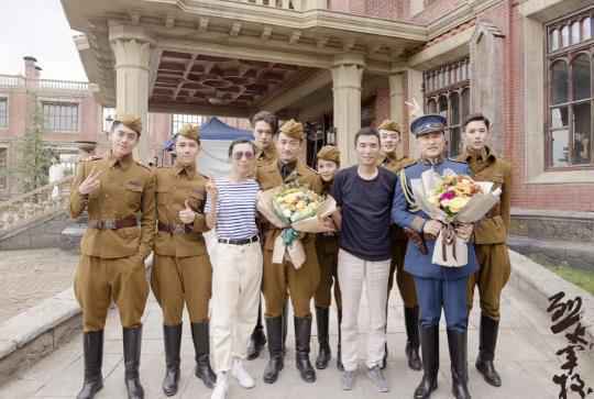 《烈火军校》杀青 白鹿许凯李程彬感恩军校磨砺