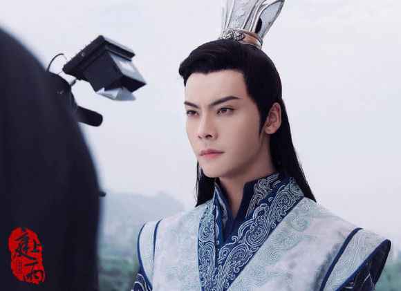 陈伟霆他的眼神里有千万日月星辰(组图)