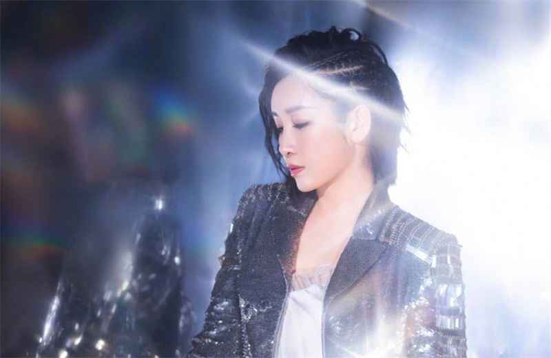 《创造营2020》第二位飞行导师来袭，有颜有才热度不输吴亦凡