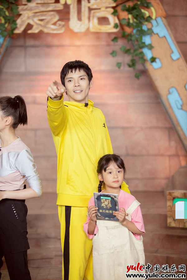 赌王千金很娇贵？《疯狂的麦咭8》向佐何超莲展现另一面