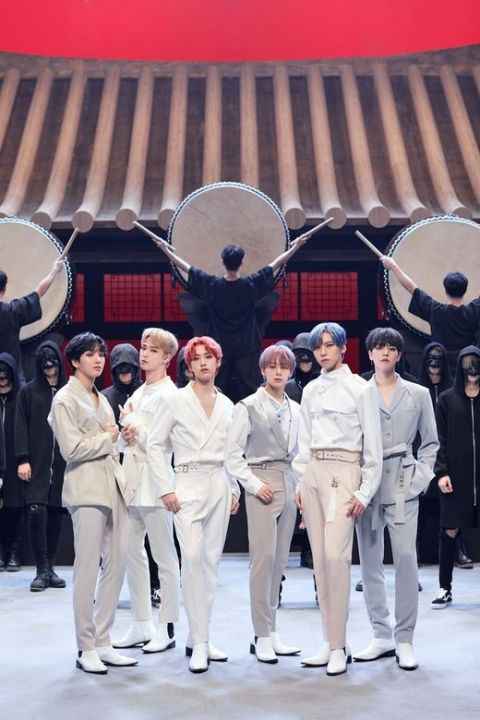 ONEUS 新风格获好评 成功打入告示牌双榜！