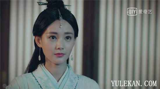 丁宁为什么不愿意告诉长孙浅雪真实身份？