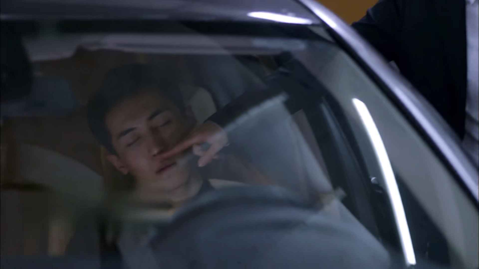 暴风眼：周恋即将暴露，反派终于落马一人，塑料姐妹花要开撕了