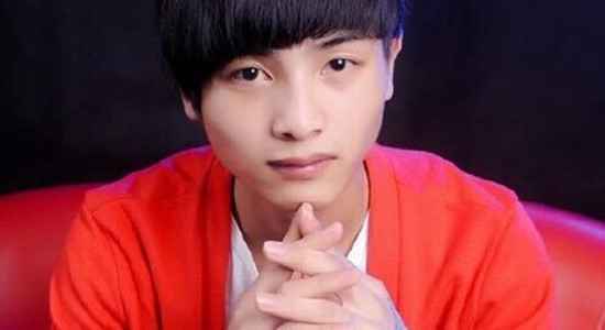 抖音哦必哎爸辛博勒爸辛博勒是什么歌？