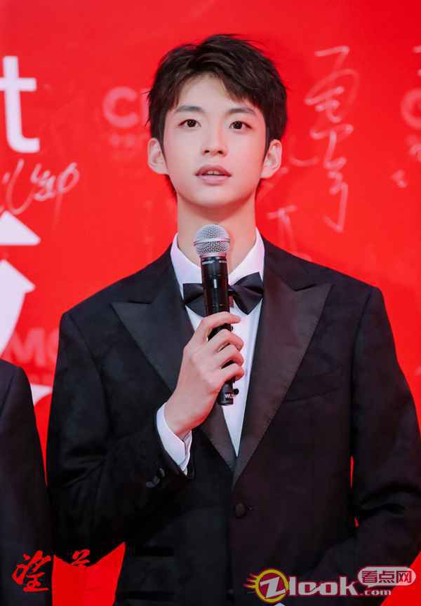 8.魏尊饰杨逢林 《望道》“青春派”演绎时代信仰 金牌主创潜心打造新主流