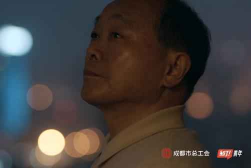 《了不起的成都工匠》持续播出，退休电力工程师宝刀未老