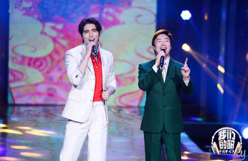 《我们的歌》费玉清封麦前最后的演出，难舍小哥在舞台上的风采