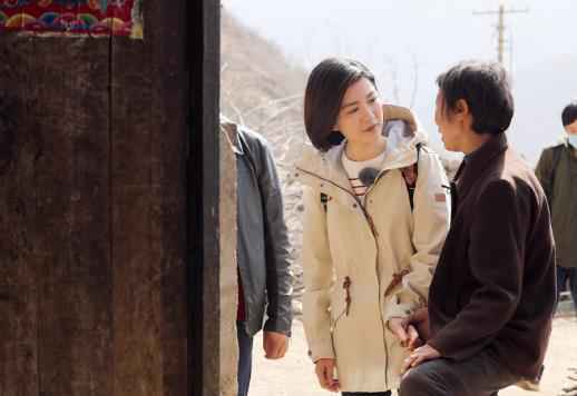 《我们在行动》助力满族村落脱贫进行中 东方卫视传达精神扶贫重大意义