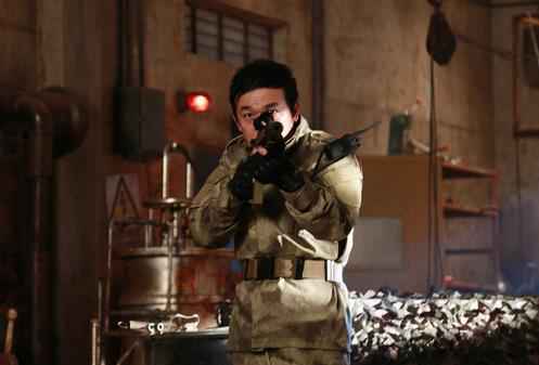 大潘潘斌龙《开心剧乐部》机智满分 首次搭档吴京刘奕君