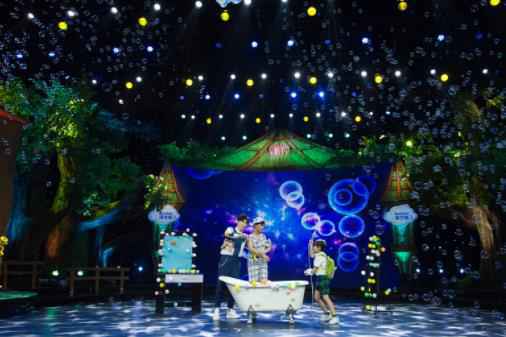 朋友是自己选择的家人！《星空下的童话》现柠檬式友情