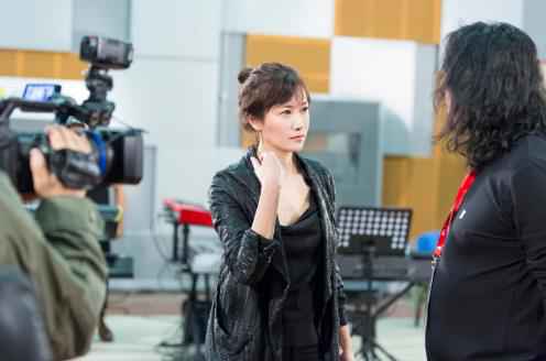 徐静蕾《跨界歌王》突破自我 直面人生最大挑战