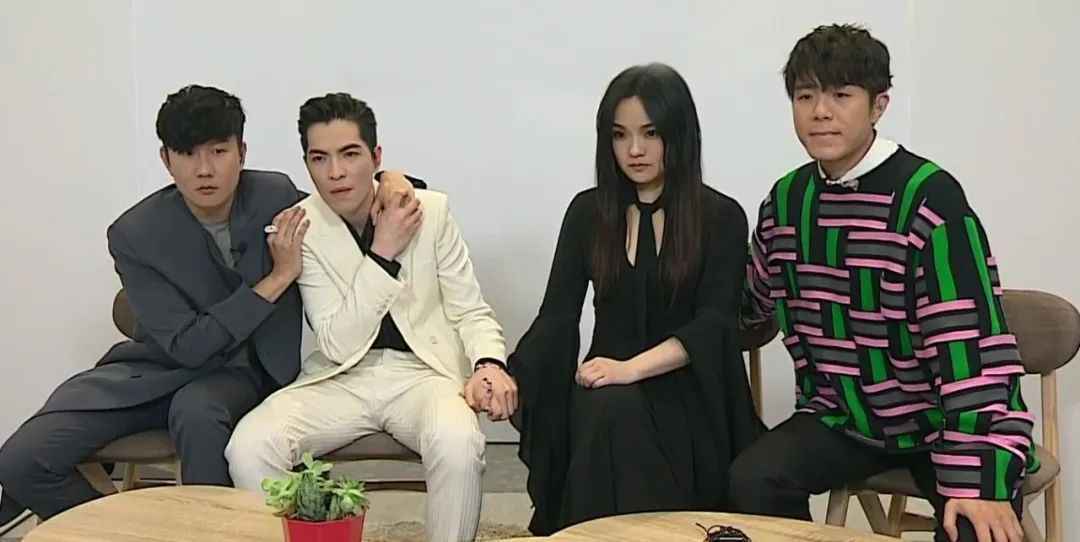 《歌手》华晨宇成歌王悬念不大，但为何周深米希亚第一轮就出局？