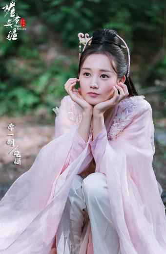 暑期上线！超级剧集《媚者无疆》发布虐恋版预告 李一桐乱世求生难逃爱恨纠葛