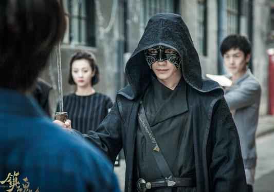 双角色同框粉丝过年 朱一龙：我对这个人物有“瘾”