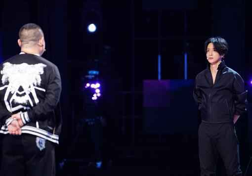 薛之谦“告白”小岳岳 淋浴唱将分享“唱歌土方”