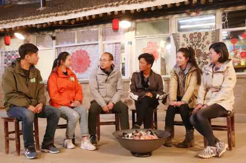 《我们在行动》打造民宿旅游特色订货会 王宝强试点烹制黑猪肉