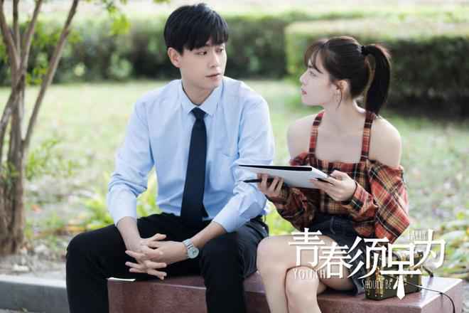 胡一天钟楚曦《青春须早为》口碑好评双丰收