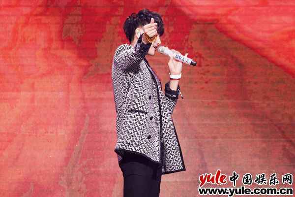 图七 黄子韬音乐节首秀青岛开唱 晚会综艺热度爆表掀夏日狂欢