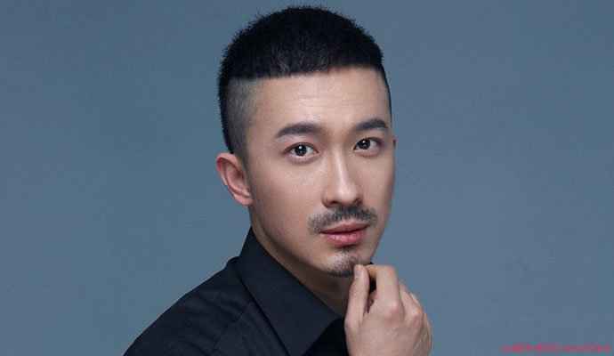 闫妮与男友分手 昔日情史被扒出闫妮为何交往都是小男友