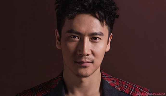 闫妮与男友分手 昔日情史被扒出闫妮为何交往都是小男友