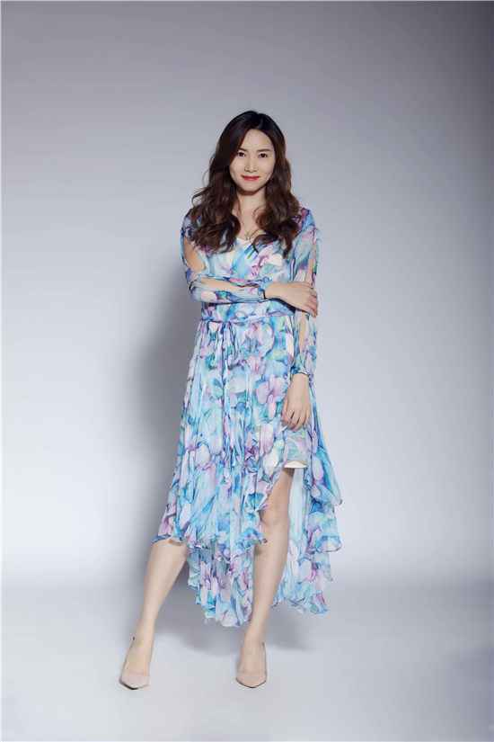 崔佳莹赛后首次亮相