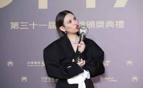 魏如萱10岁就决定要当歌手 曾因长相被拒绝发唱片