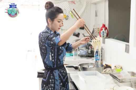 《中餐厅3》开张竟遭客人“刁难”？仝卓高天鹤去留难择