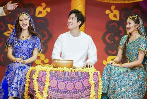 常远《喜剧总动员》上演异域舞蹈 “穿越”不停霸屏来袭