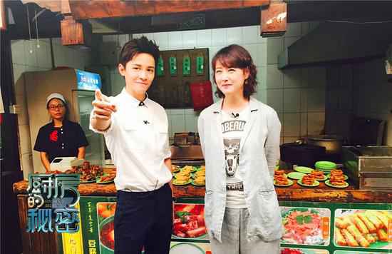 视帝林保怡首曝豪宅 足不出户可跳广场舞