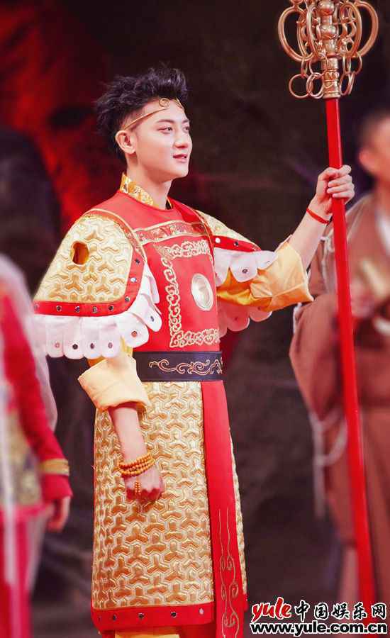 黄子韬《萌探探探案》化身齐天大圣 在线撒娇俘获众人