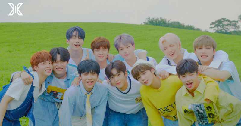 X1 出道专辑登国内销量榜首 本周在告示牌登上三榜!