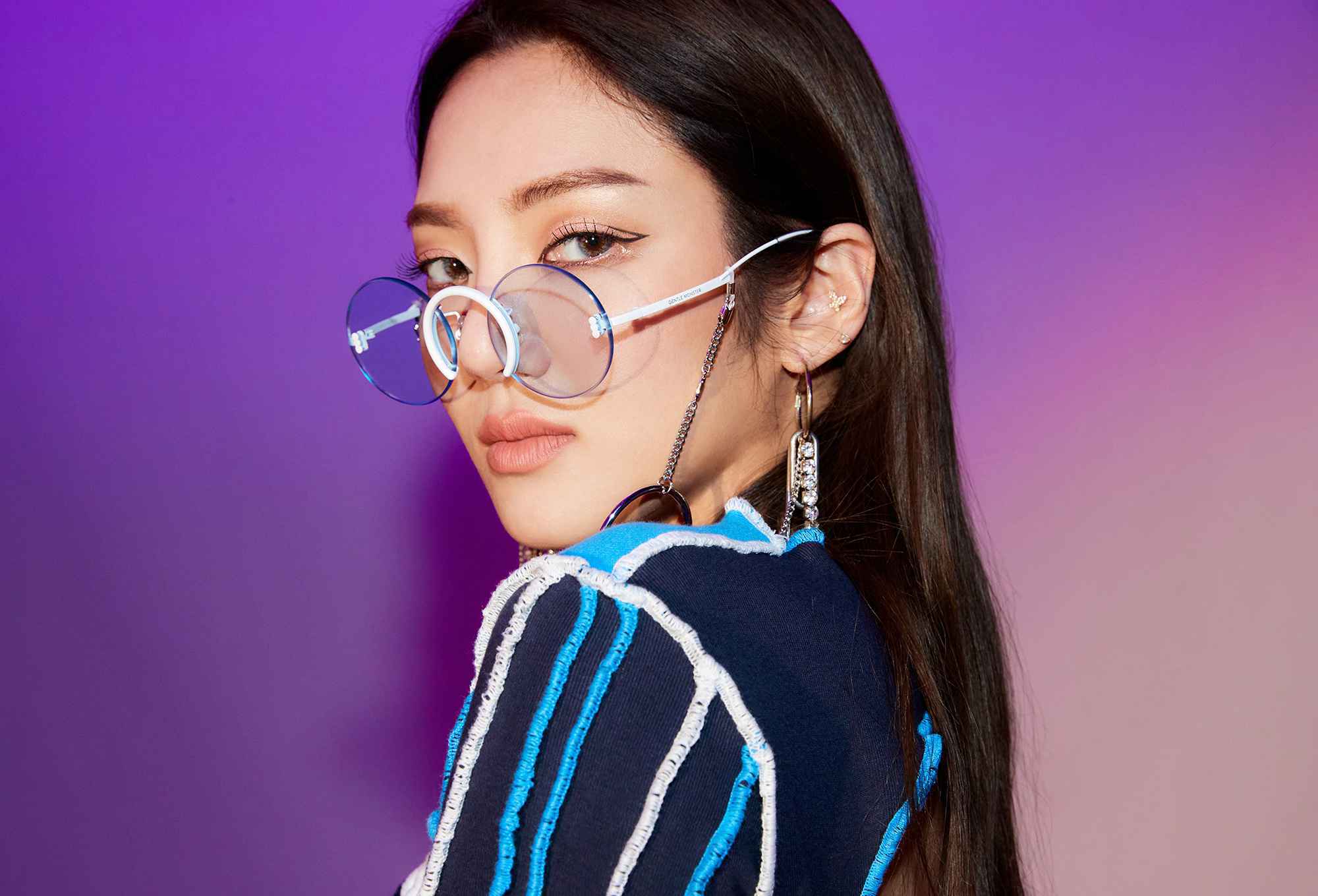 HYO(孝渊)将于7月22日下午5点发行新单曲《DESSERT》